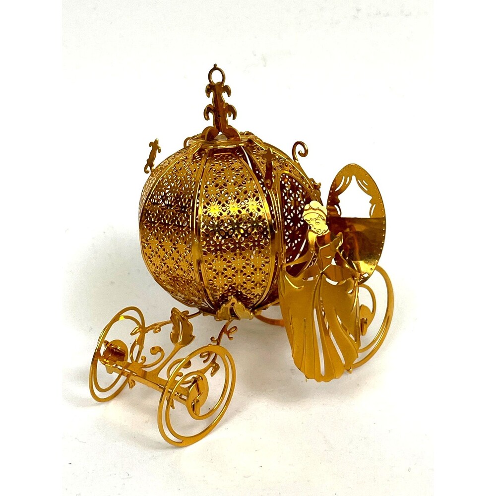 Danbury Mint Disney Cinderella & Carriage Coach 24K Gold Plated Ornament